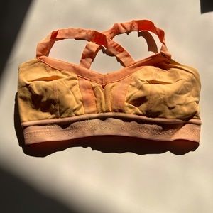 Lululemon Sports bra size 4